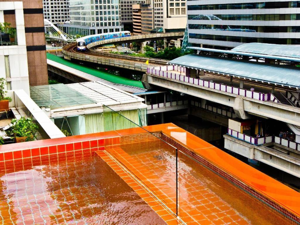 The Heritage Silom Hotel Bangkok Esterno foto