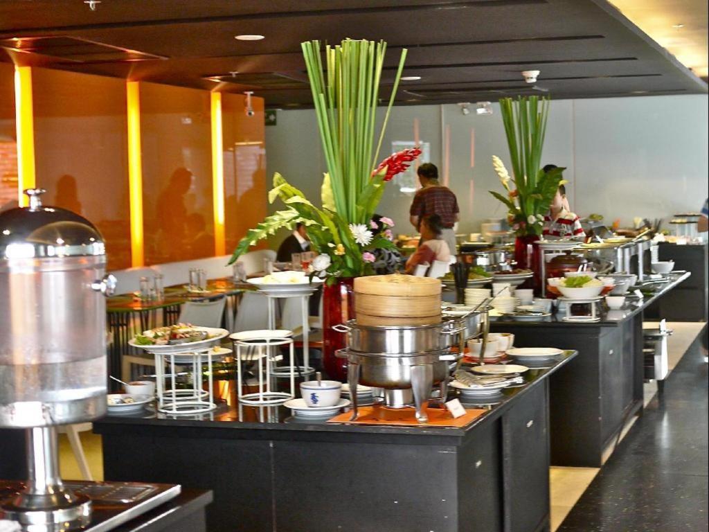 The Heritage Silom Hotel Bangkok Esterno foto
