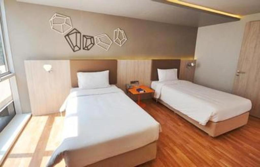 The Heritage Silom Hotel Bangkok Esterno foto