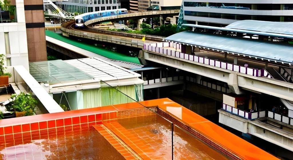 The Heritage Silom Hotel Bangkok Esterno foto
