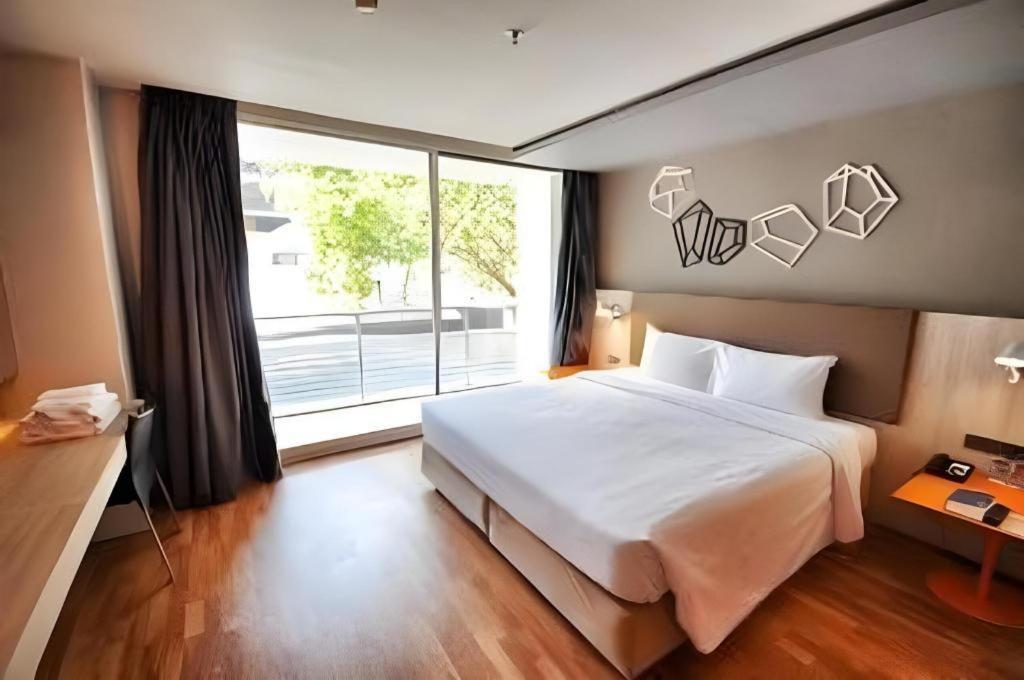 The Heritage Silom Hotel Bangkok Esterno foto