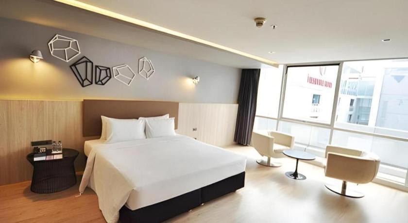 The Heritage Silom Hotel Bangkok Esterno foto